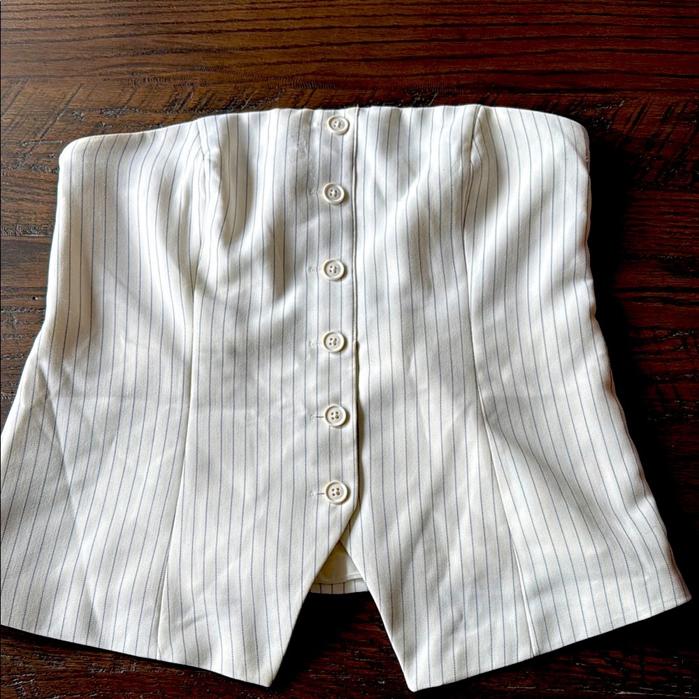 Abercrombie & Fitch strapless vest